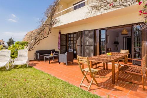 Gorgeous 2BDR W Patio & Pool by LovelyStay