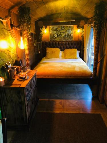 TheHideaway at Four Seasons Glamping