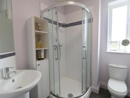 A bathroom at Strelley Court Farm