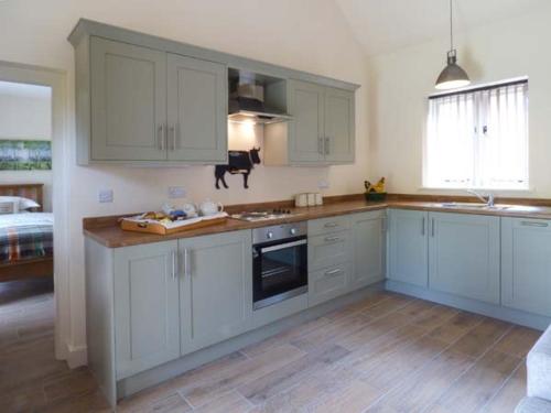 Una cocina o cocineta en Berringtons Barn
