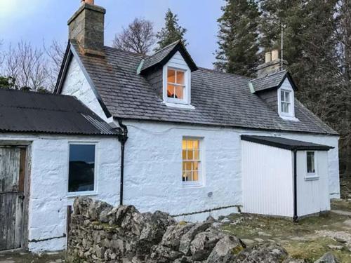 Old Grumbeg Cottage að vetri til