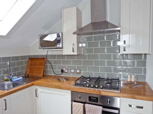 Riverside Apartment – Photos 3