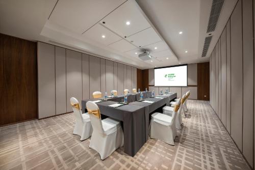 Zona business o sala conferenze di Holiday Inn Changchun Jingyue by IHG