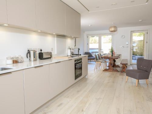 Beachstone, 6 Island Place – Photos 5