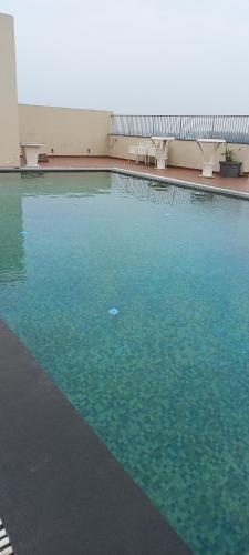 Bazén v ubytovaní Triton By Shyama Hotels & Resorts alebo v jeho blízkosti
