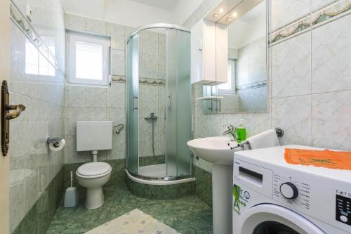 Kúpeľňa v ubytovaní Apartment in Privlaka in a beautiful environment