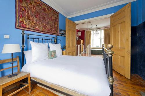 Gallery image of Veeve - Boho Charm in London