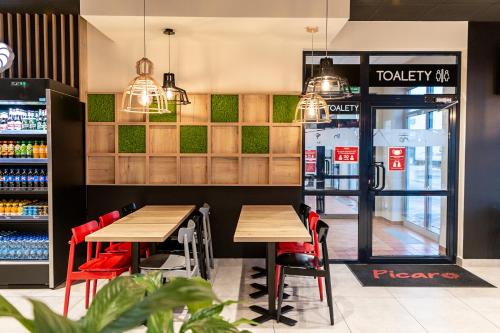 Restaurace v ubytování Hotel Picaro Żarska Wieś Północ A4 kierunek Niemcy