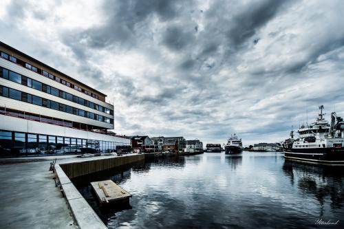 Majoituspaikassa Thon Hotel Fosnavåg tai sen lähellä sijaitseva uima-allas