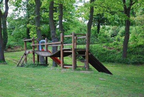 Herní místnost nebo prostor pro děti v ubytování Oase mit Meerblick, Schwimmbad & nahe Hansapark, kostenlos Parken