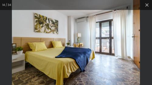 Foto de la galería de Apartamento Carihuela Primera Linea Playa en Torremolinos