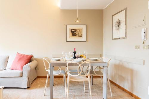 Contempora - Elvezia Park - 2bed, 1baths overlooking the park - E32