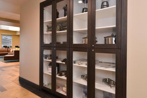 Фотография из галереи Candlewood Suites - Austin Airport by IHG в Остине