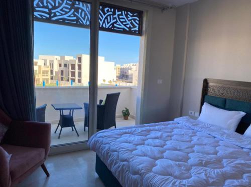 Postel nebo postele na pokoji v ubytování MCJ Luxury 2 Bedrooms Apartment