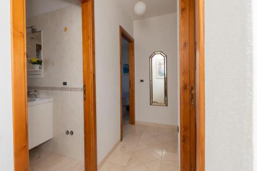 Ένα μπάνιο στο casa su rimediu