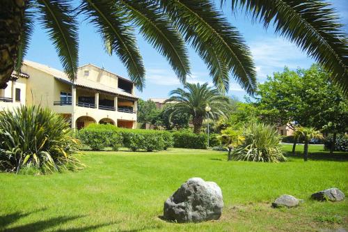 Apartment in Ghisonaccia near Sandy Beach