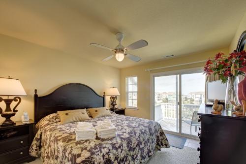 a bedroom with a bed and a ceiling fan at Xactly Wright 760 in Avon