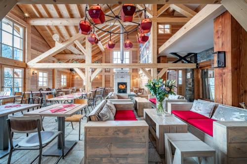 Posezení v ubytování Hôtel l'Hélios
