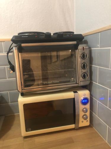 Dapur atau dapur kecil di Hendre Cennin