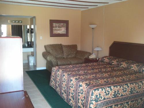 Gallery image of Holiday Motel in Hugo