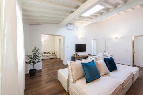 Greci Panoramic Terrace by Mmega