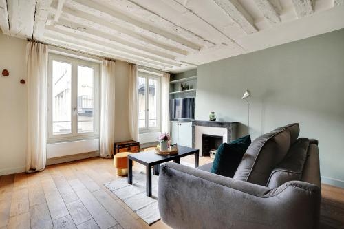 Chic apartment -1BR-4P- Haut Marais - République