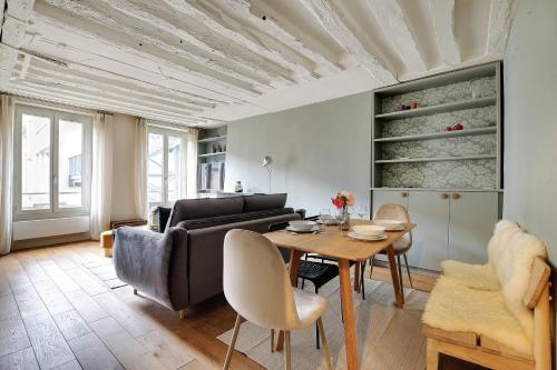 Chic apartment -1BR-4P- Haut Marais - République