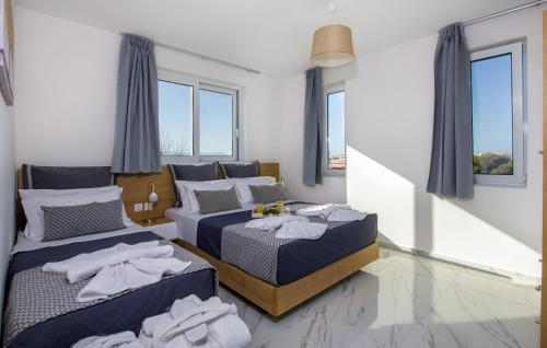 Deluxe City Hotelにあるベッド