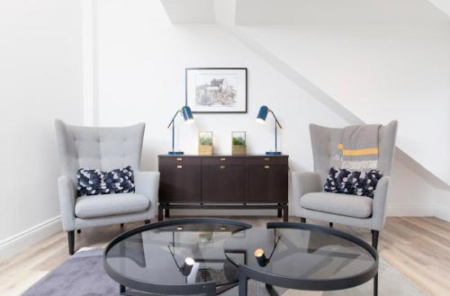 Et opholdsområde på Edinburgh Deluxe Duplex with Garage