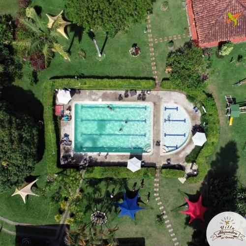 Kolam renang di atau dekat dengan Villa Alejandra Del Quindio