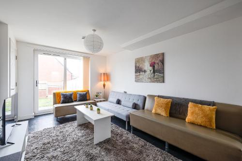 Stanley Sparkle Stays - 4BRooms, 4Beds, Prkg, Wifi Image
