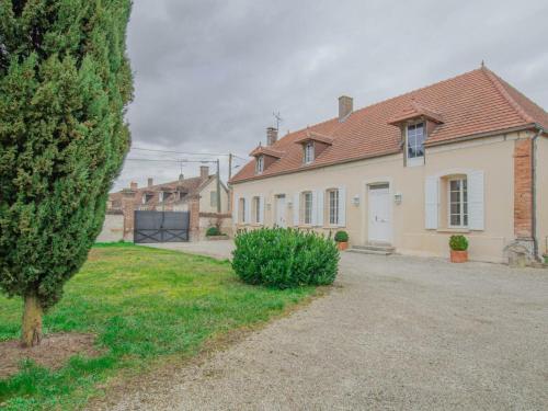 Gîte Rilly-Sainte-Syre, 3 pièces, 5 personnes - FR-1-543-234