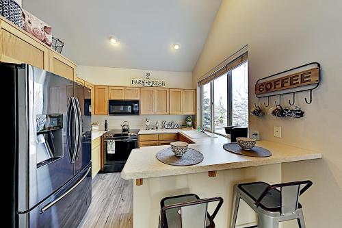 Highland View Cabin – Photos 2