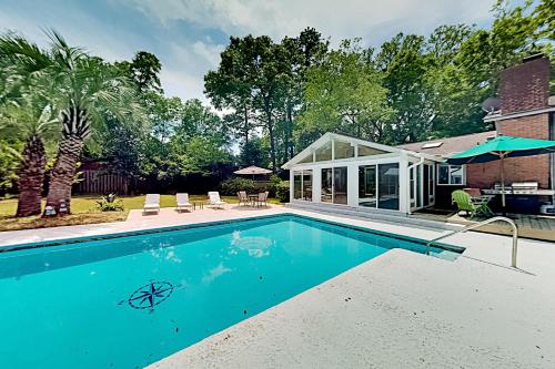 Lakeside Manor – Photos 2