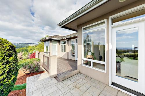 Gallery image of 84th Court Chateau in Newcastle