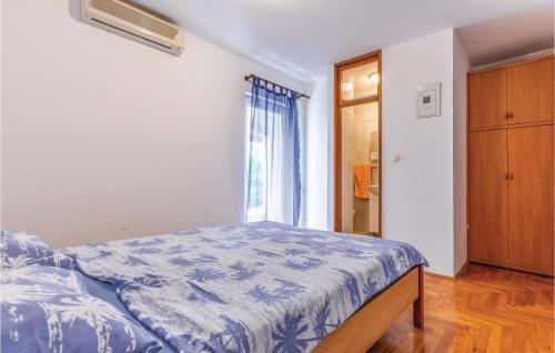 Pet Friendly Apartment In Medulin With Wifi