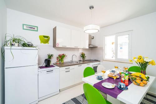 Jele Rooms