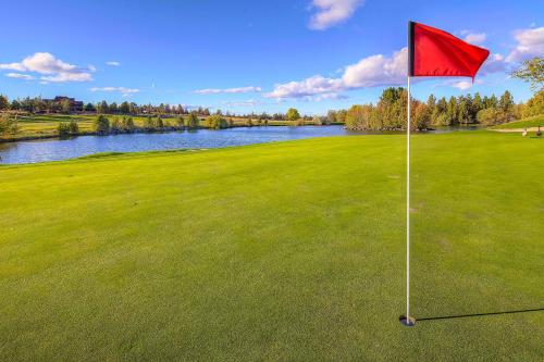 Instalaciones para jugar al golf en la casa o chalet o alrededores