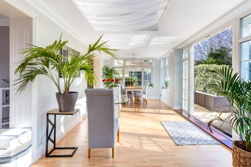 Gallery image of The Coast House B&B and Spa in Bognor Regis