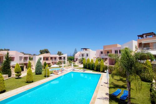 Bazén v ubytování Loutra Resort nebo v jeho okolí