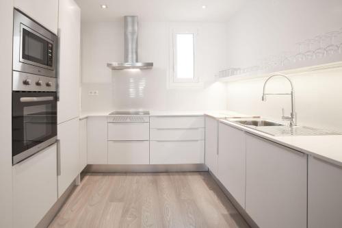 Casanova Charm 4BDR Apartment