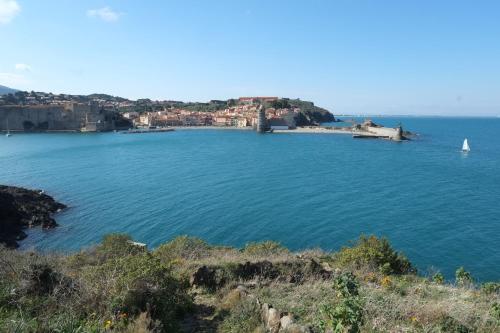 a view of a large body of water at Bastide le Petit Clos - les 2 Gîtes in Perpignan