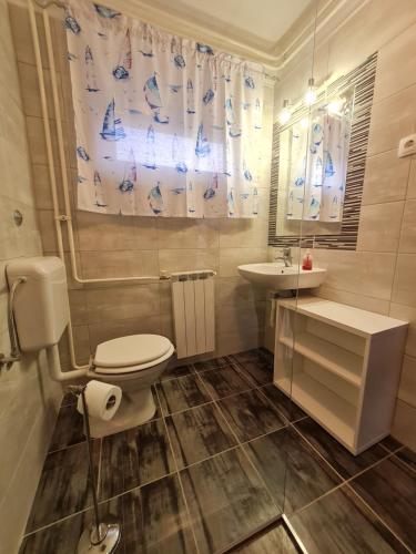 Ένα μπάνιο στο Apartman Nena Crikvenica