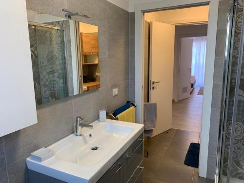 A bathroom at Trilocale in Zona Bocconi/Navigli