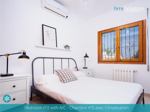 Postel nebo postele na pokoji v ubytování Villa Katy - HMR Holidays