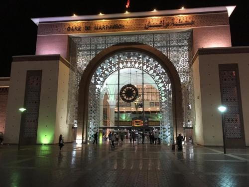 an entrance to a building with a clock in it at Appartement Wassim - Gueliz in Marrakech