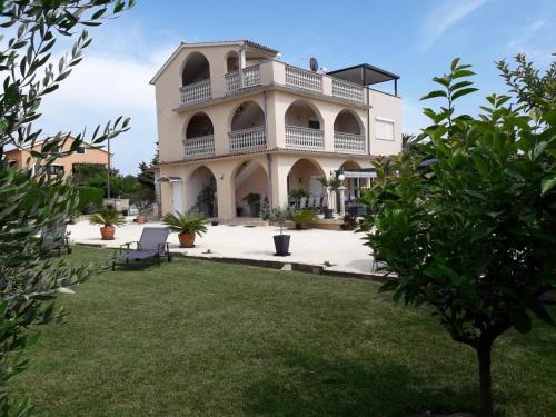 Villa Meli - Apartments mit Meerblick