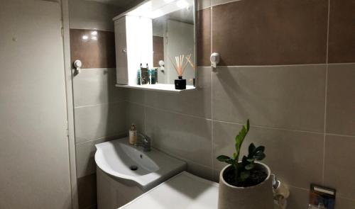 Cosy apartment in Metaxourgeio