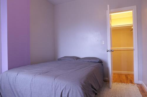 Cama ou camas em um quarto em Langley