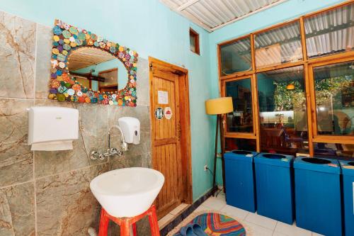 Ванна кімната в hostel vague